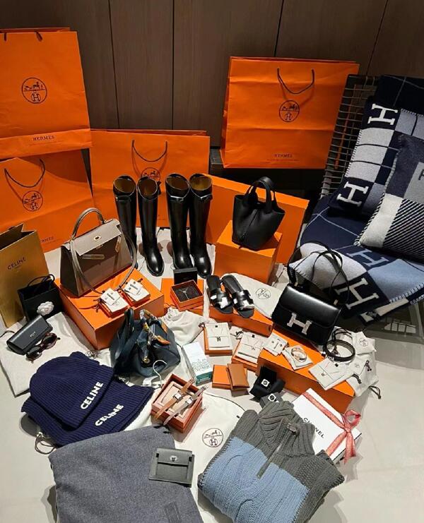 安州区回收奢侈品鞋服.jpg
